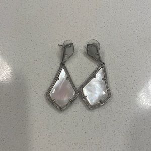 Kendra Scott Earrings White/Pearl/Ivory